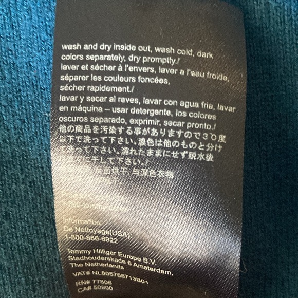 Tommy V-Neck Women’s Sweater - Picture 8 of 8